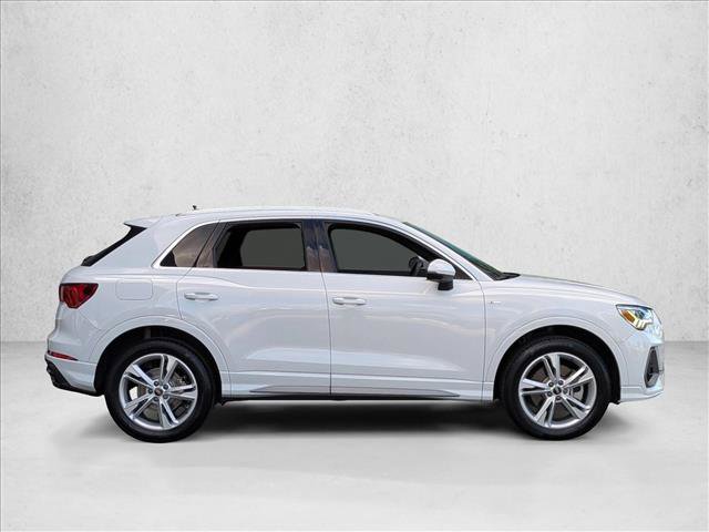 Used 2022 Audi Q3 2.0T Premium Plus w/ Premium Plus Package image 4