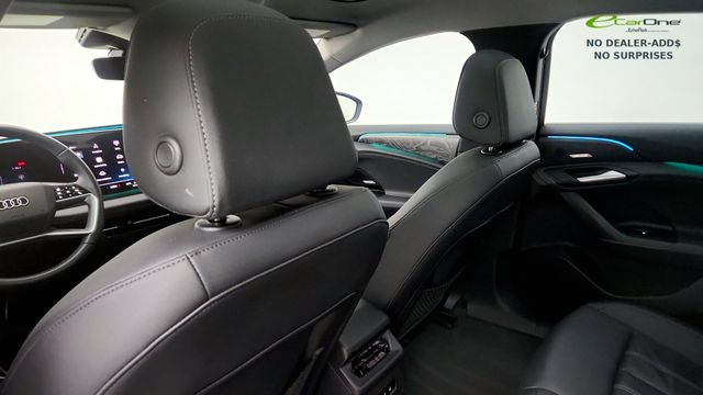 Used 2025 Audi A6 e-tron Premium Plus w/ Premium Plus RWD image 46