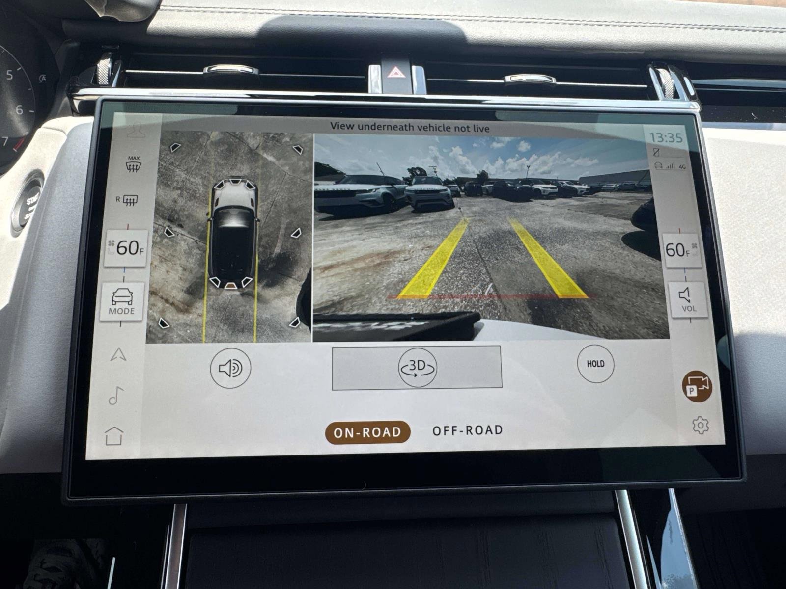 New 2026 Land Rover Range Rover Velar Dynamic SE image 12