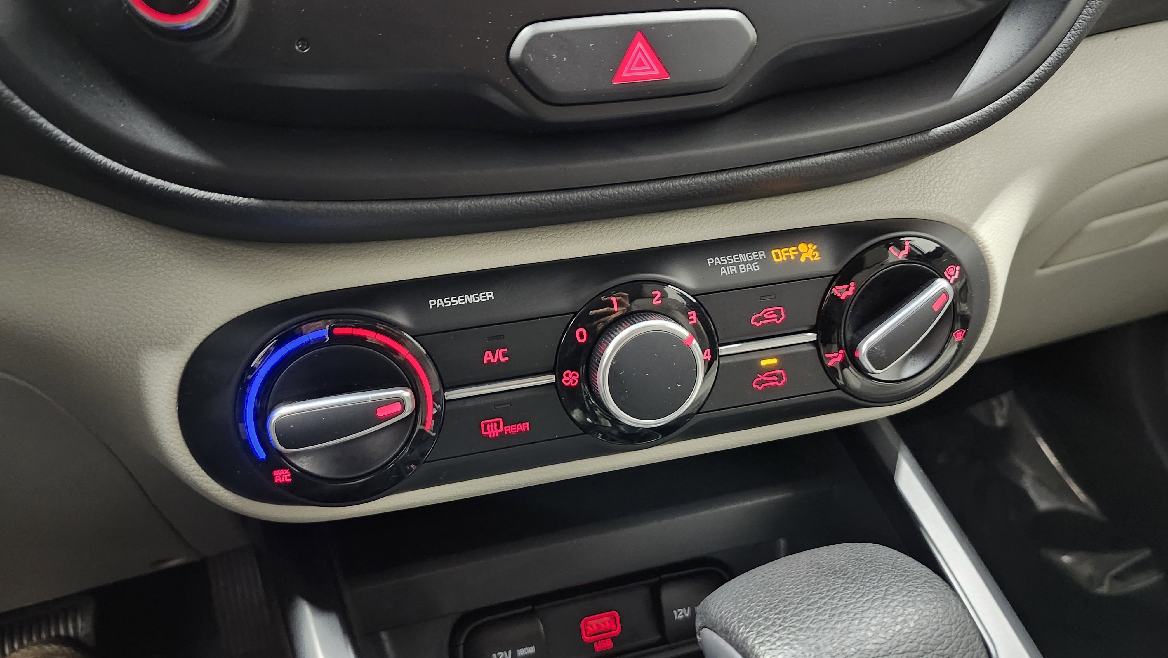 Used 2021 Kia Soul S image 29