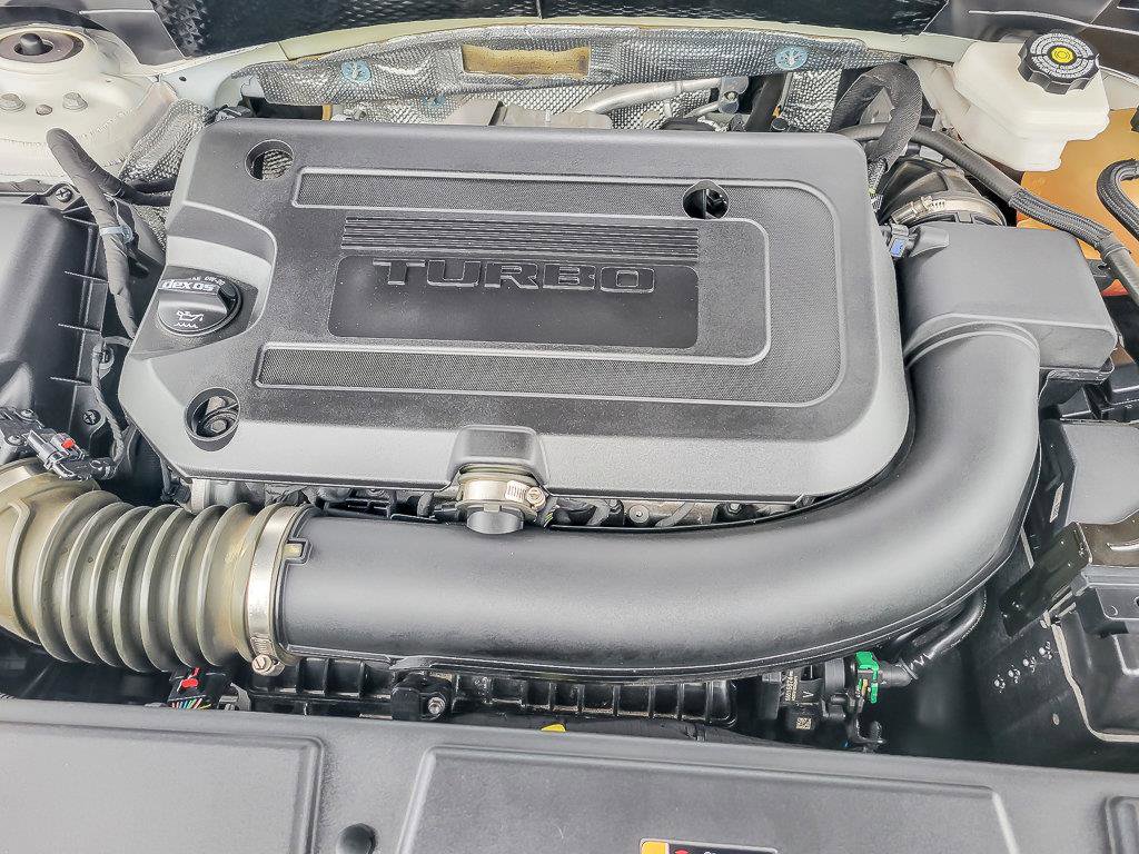 Certified 2022 Buick Envision Essence w/ Sport Touring Package image 30