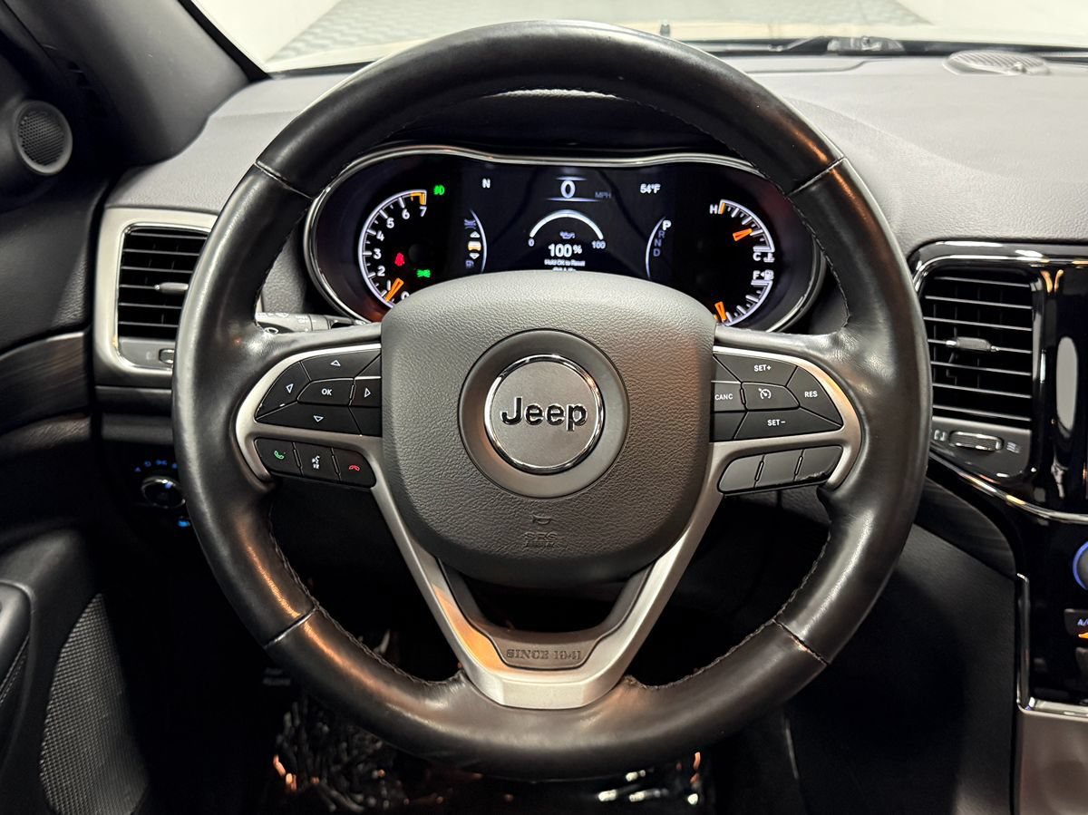 Used 2021 Jeep Grand Cherokee Laredo X AWD/4WD image 15