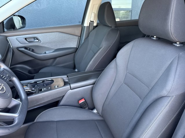 Certified 2023 Nissan Rogue S FWD image 5