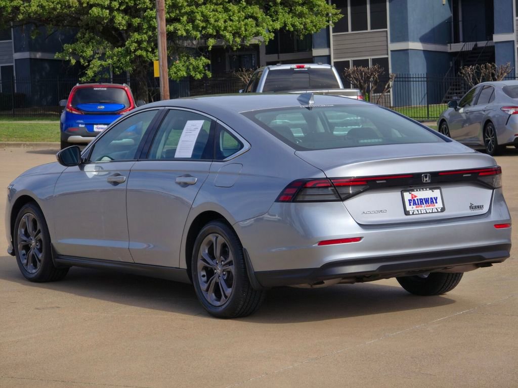 Used 2023 Honda Accord EX image 6