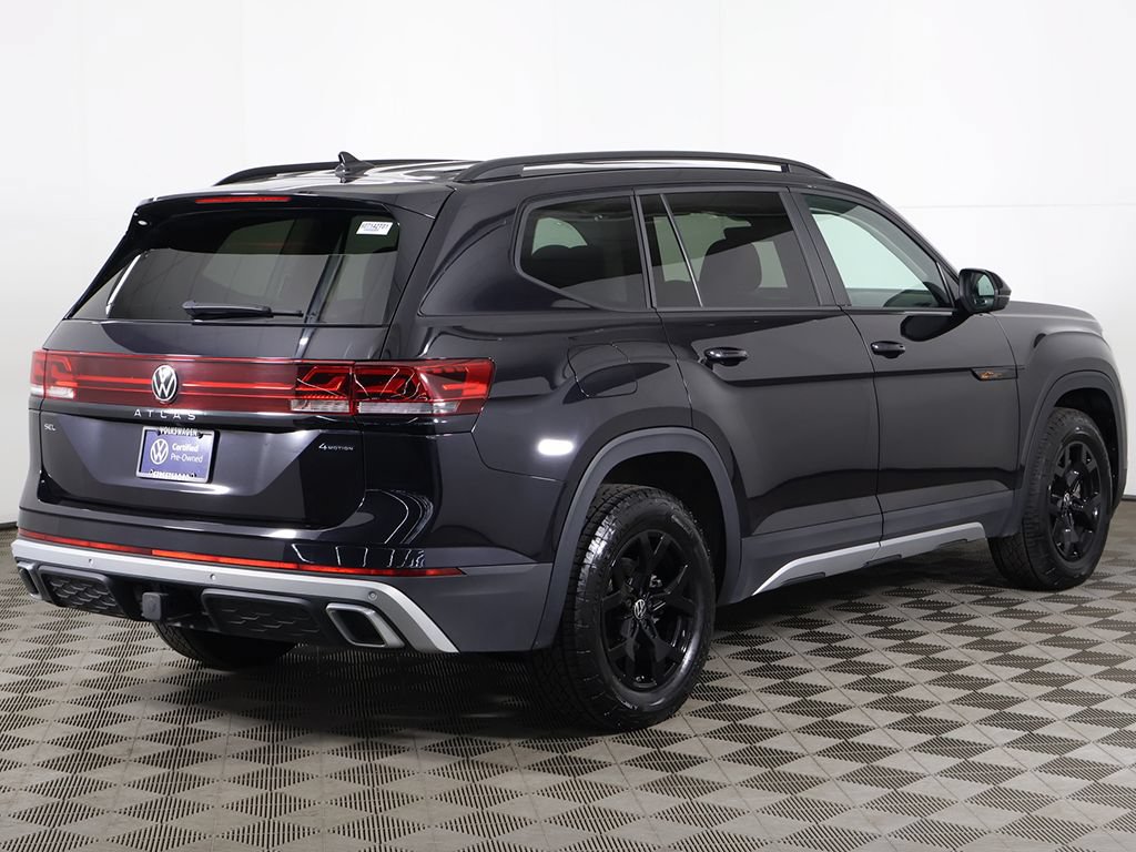 Used 2024 Volkswagen Atlas Peak Edition SEL AWD/4WD image 14