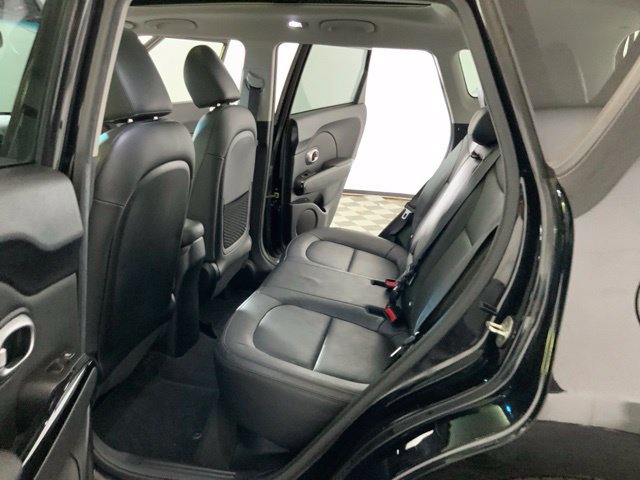 Used 2016 Kia Soul ! w/ Premium Package FWD image 27