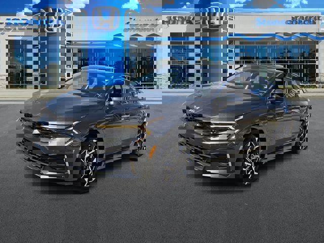 Used 2025 Kia K5 EX image 1