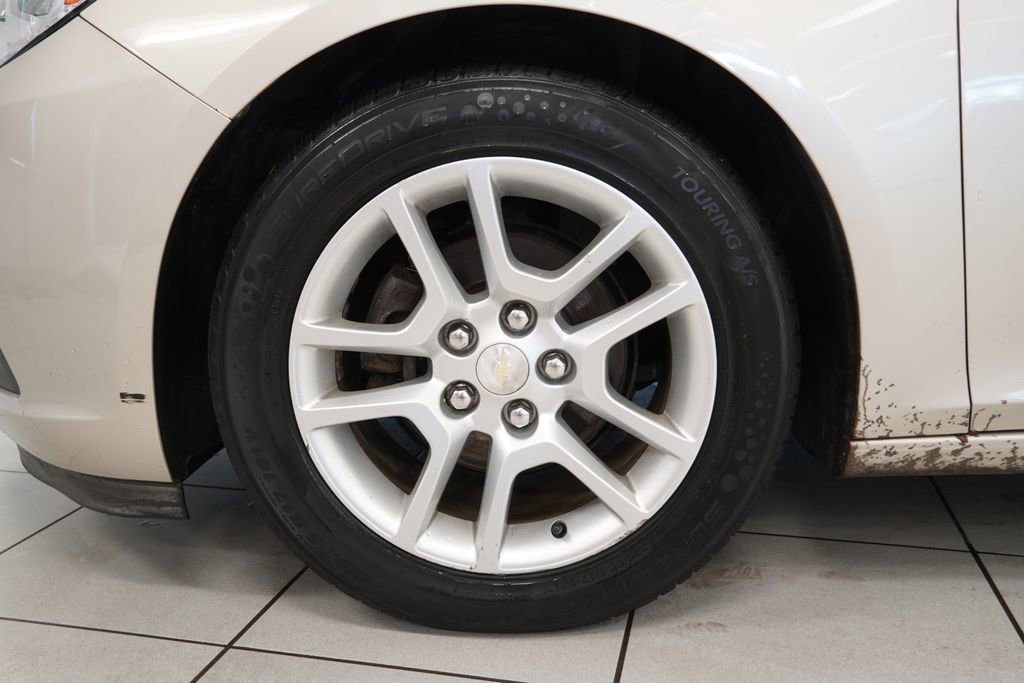 Used 2015 Chevrolet Malibu LT w/ Power Convenience Package FWD image 14