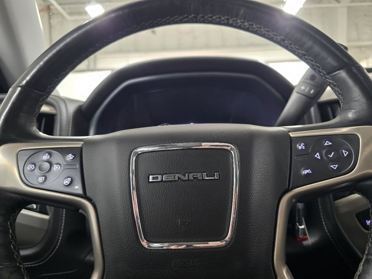 Used 2018 GMC Sierra 1500 Denali image 30