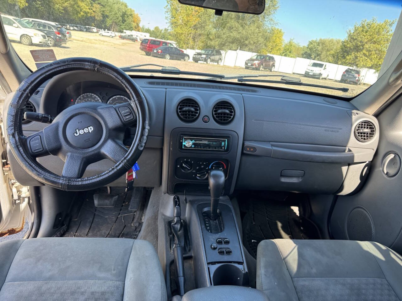 Used 2005 Jeep Liberty Sport AWD/4WD image 30