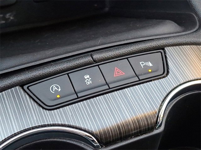 Used 2023 GMC Acadia SLT image 27