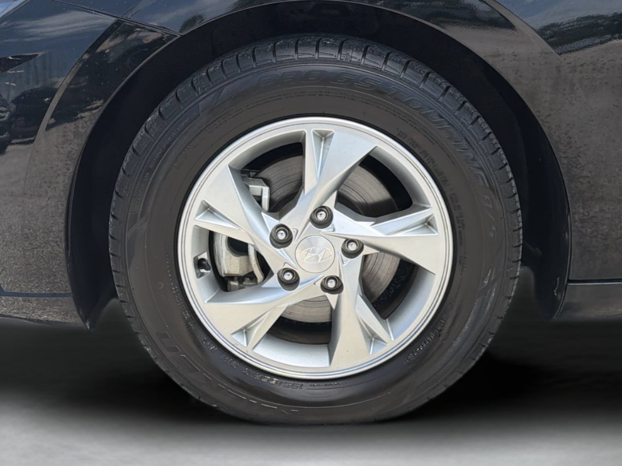 Used 2023 Hyundai Elantra SE FWD image 29