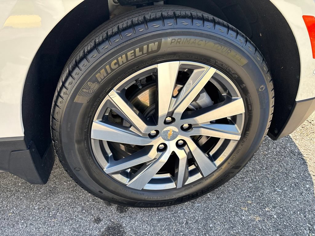 Used 2024 Chevrolet Equinox Premier FWD image 12