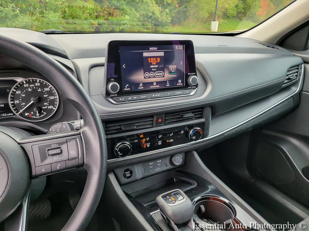 Used 2024 Nissan Rogue S FWD image 19