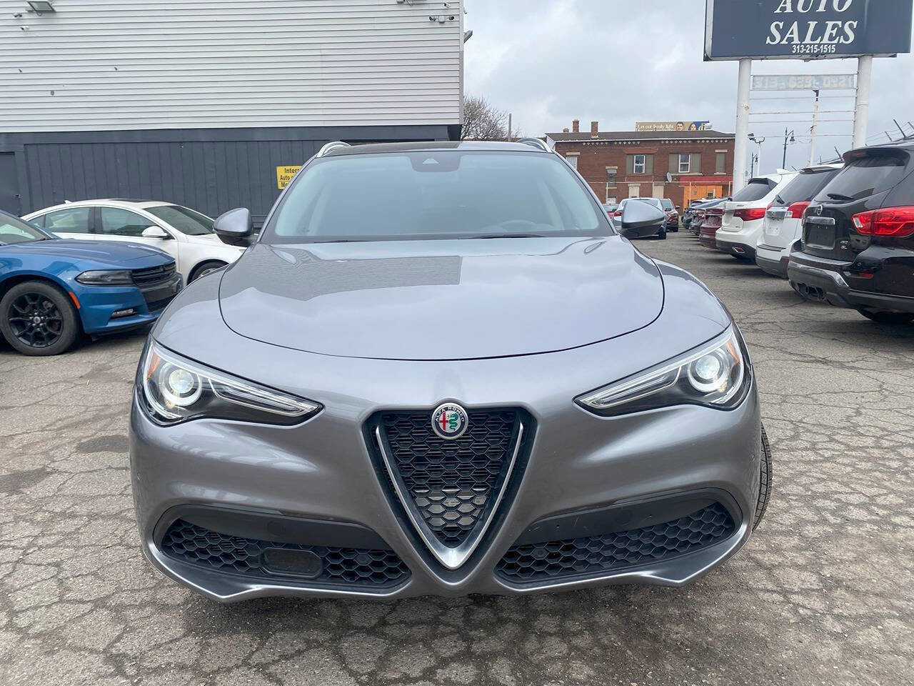 Used 2021 Alfa Romeo Stelvio Ti image 3