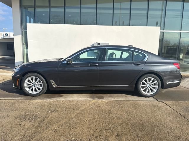 Used 2019 BMW 740i xDrive w/ Executive Package image 3