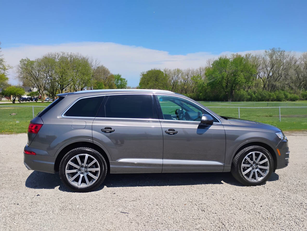 Used 2019 Audi Q7 3.0T Prestige w/ Prestige Package AWD/4WD image 17