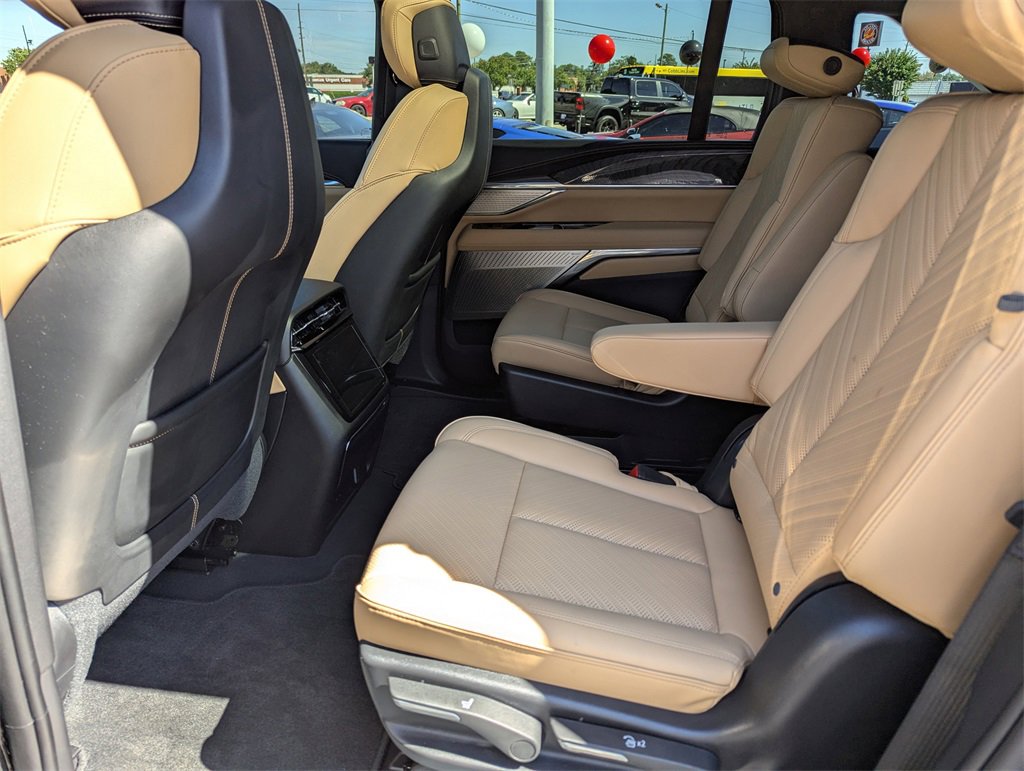 Used 2025 Cadillac Escalade IQ Sport 2 image 12