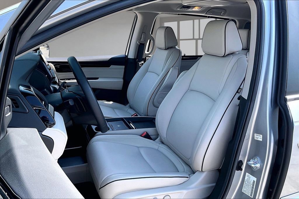 Certified 2025 Honda Odyssey Touring image 20