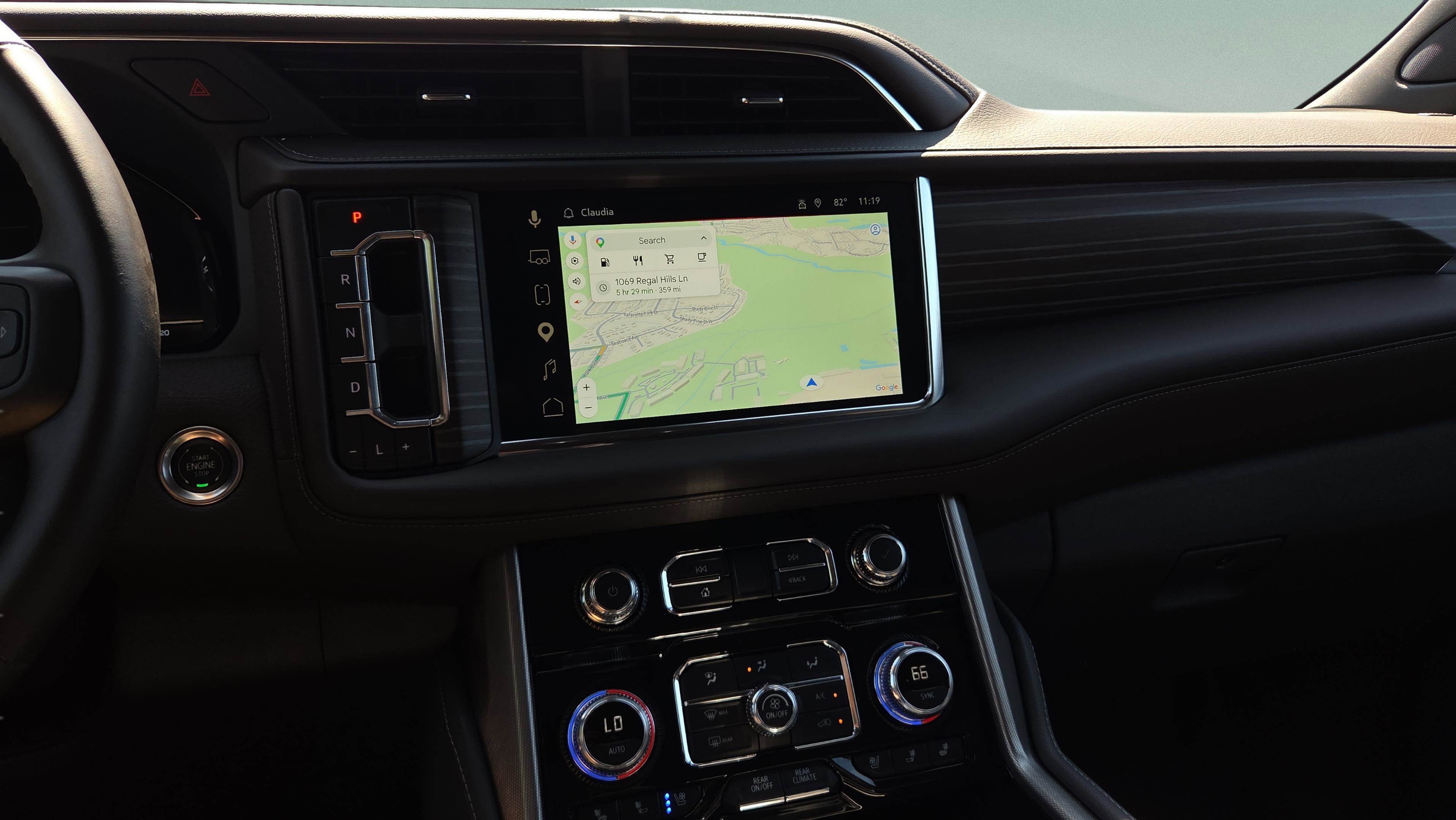 Used 2024 GMC Yukon Denali RWD image 21