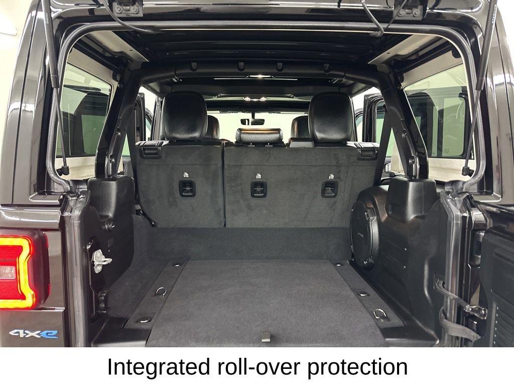 Used 2023 Jeep Wrangler Unlimited Sahara w/ Cold Weather Group image 27