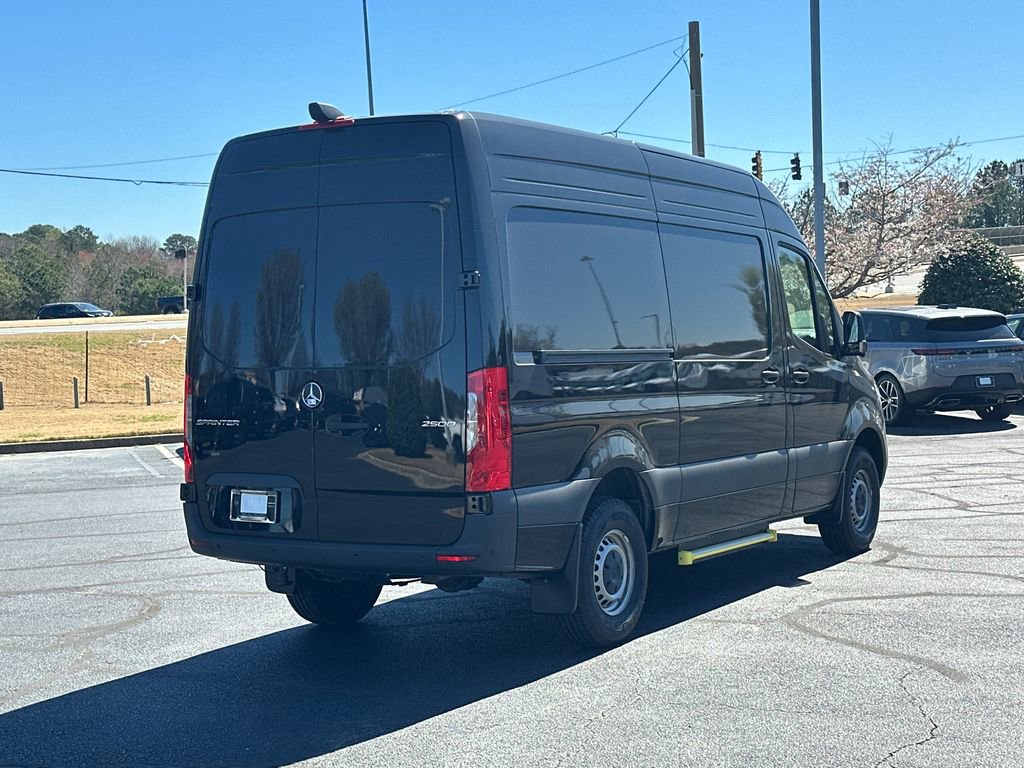 Used 2025 Mercedes-Benz Sprinter 2500 image 7