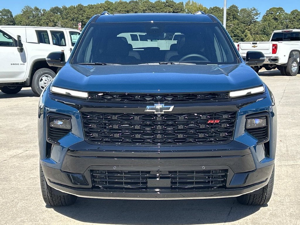 New 2027 Chevrolet Traverse RS w/ LPO, Floor Liner Package FWD image 6