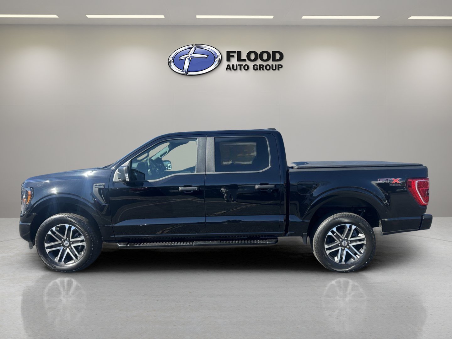 Certified 2023 Ford F150 XL w/ STX Appearance Package AWD/4WD image 5