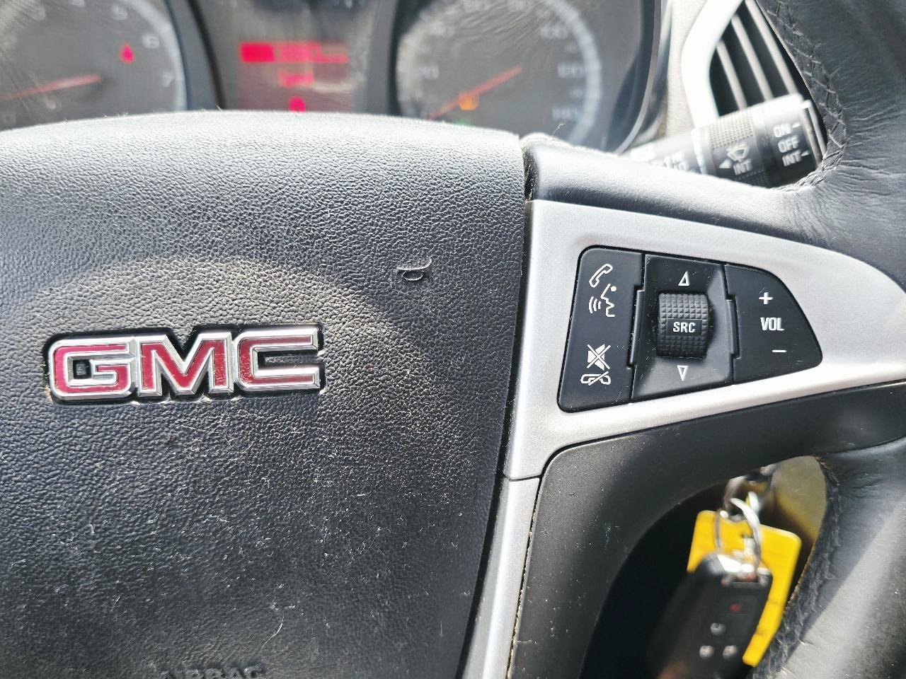 Used 2017 GMC Terrain SLE w/ Technology Package FWD image 30