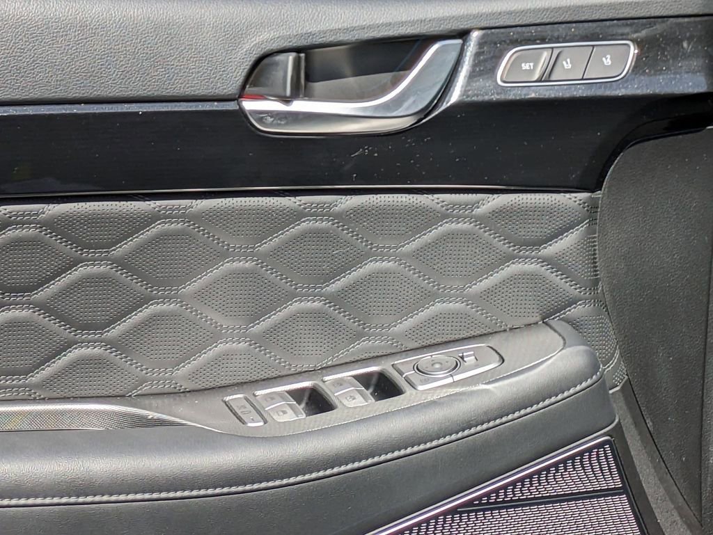 Used 2022 Hyundai Palisade Calligraphy image 10