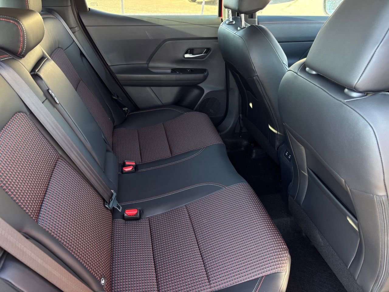 New 2026 Nissan Kicks SR w/ Cold Weather Package image 13