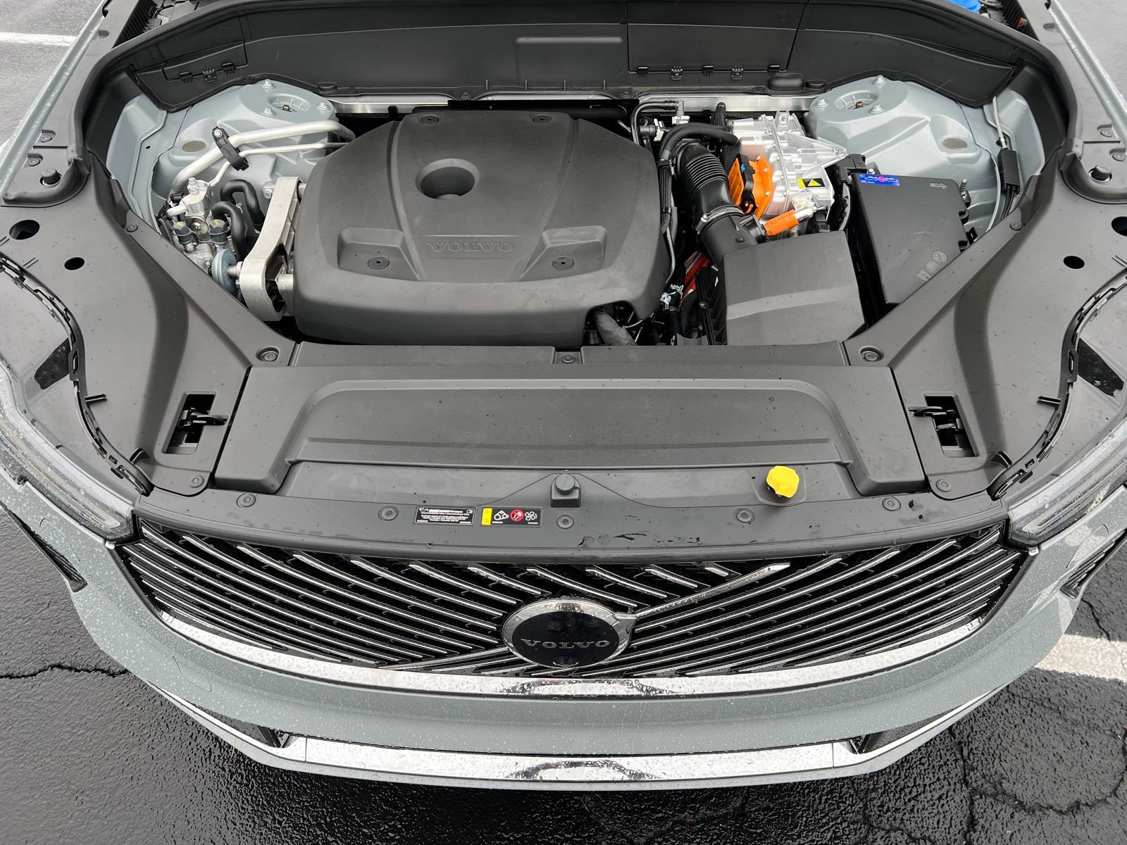New 2026 Volvo XC90 T8 Plus image 38