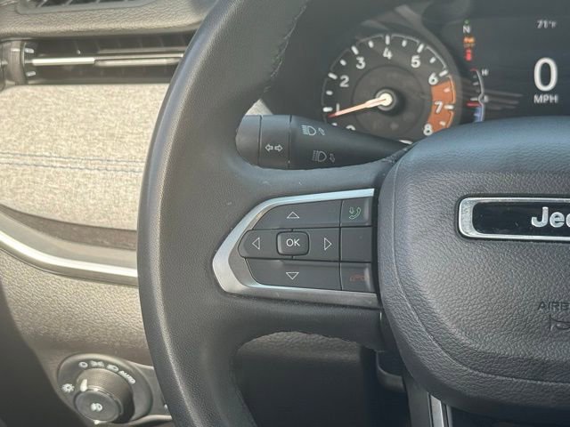 Used 2023 Jeep Compass Latitude image 25