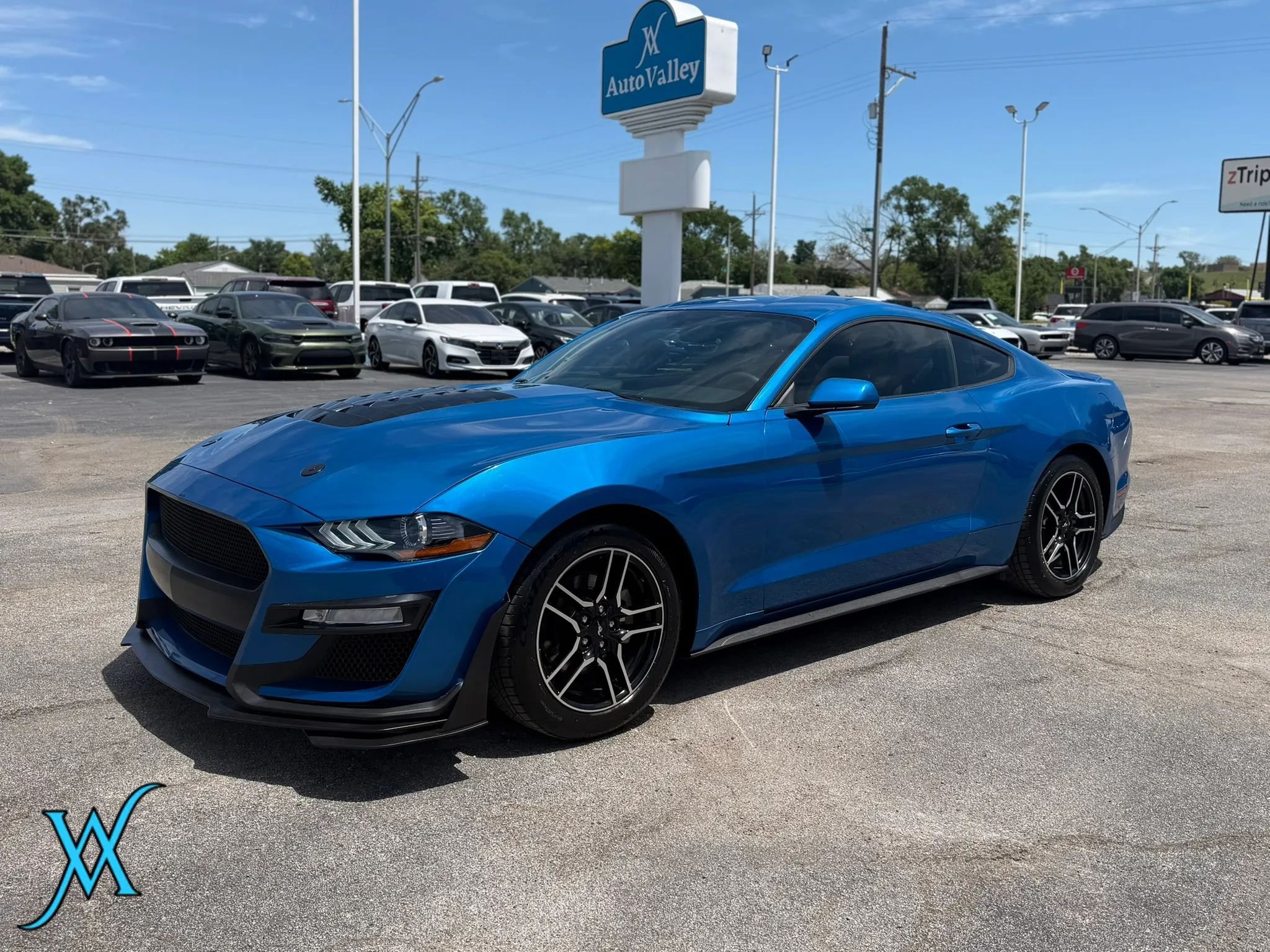 Used 2019 Ford Mustang Coupe w/ Equipment Group 101A RWD image 3