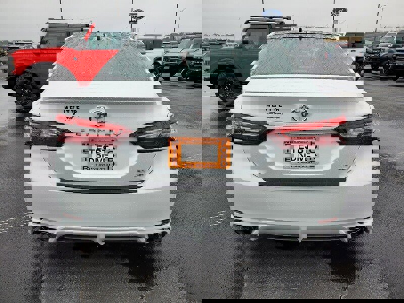 Used 2019 Toyota Camry XSE image 10