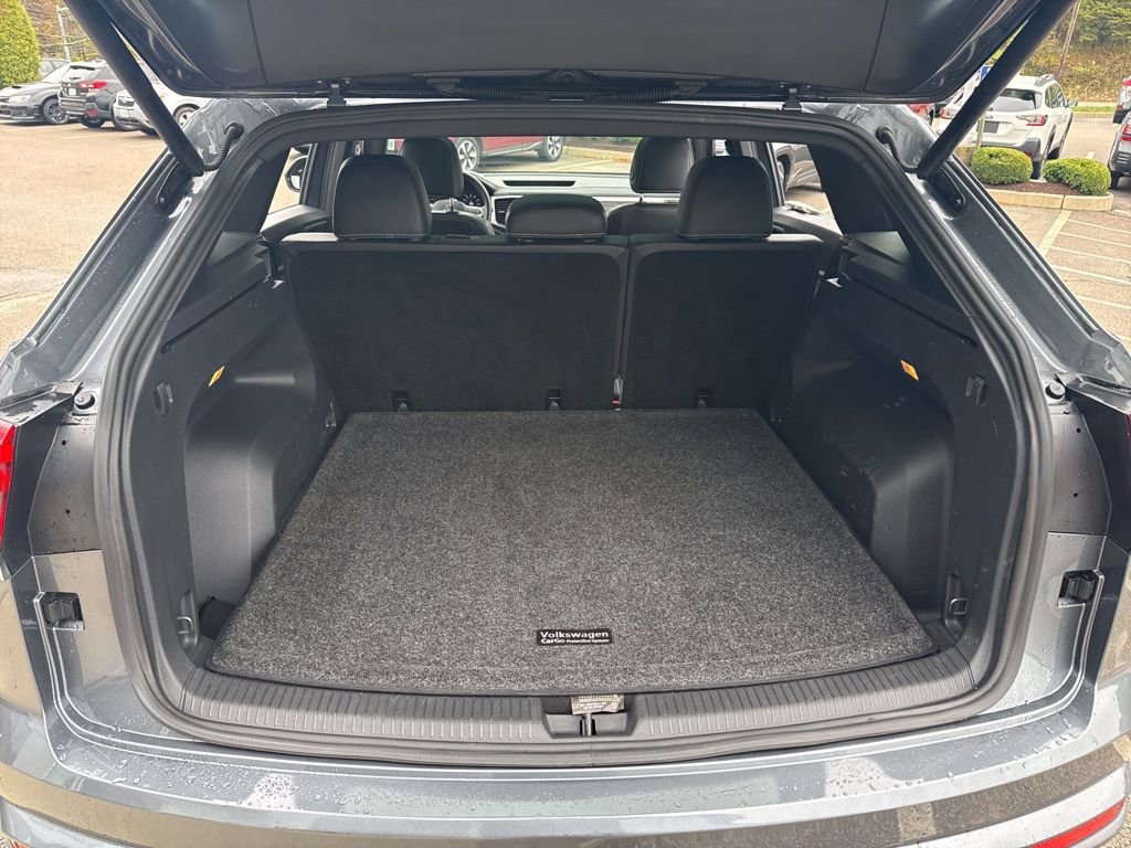 Used 2022 Volkswagen Atlas Cross Sport SE w/ Panoramic Sunroof Package image 23