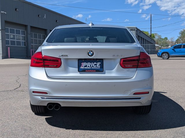 Used 2017 BMW 330i xDrive Sedan image 7