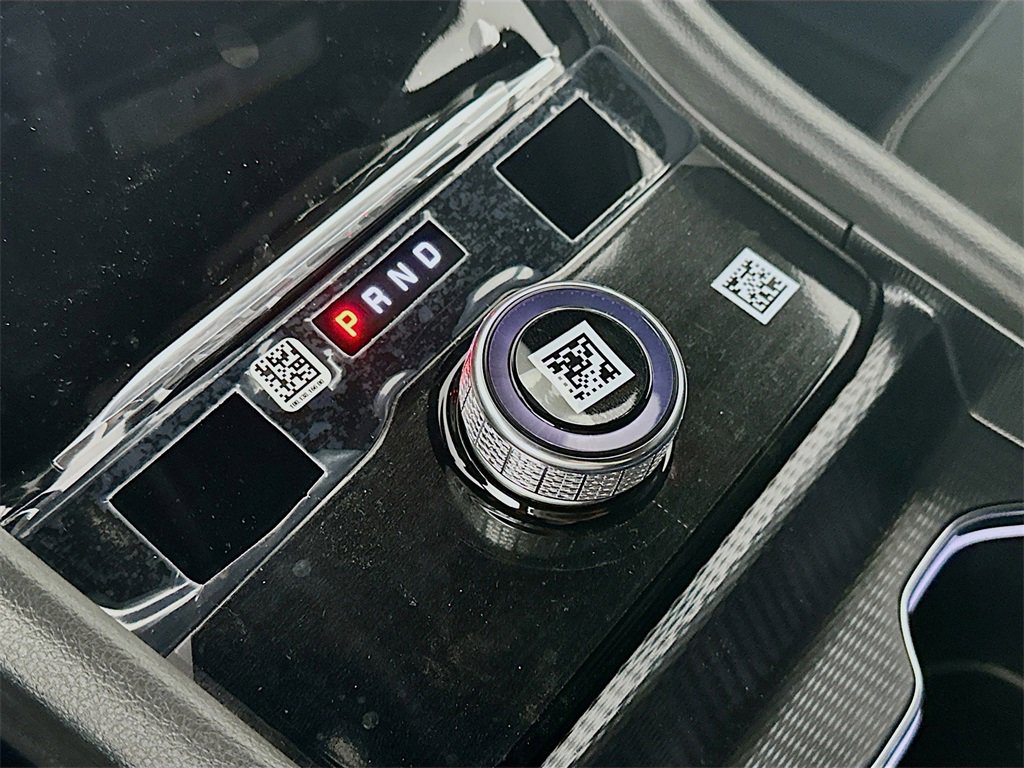 New 2025 Jeep Grand Cherokee Altitude image 12