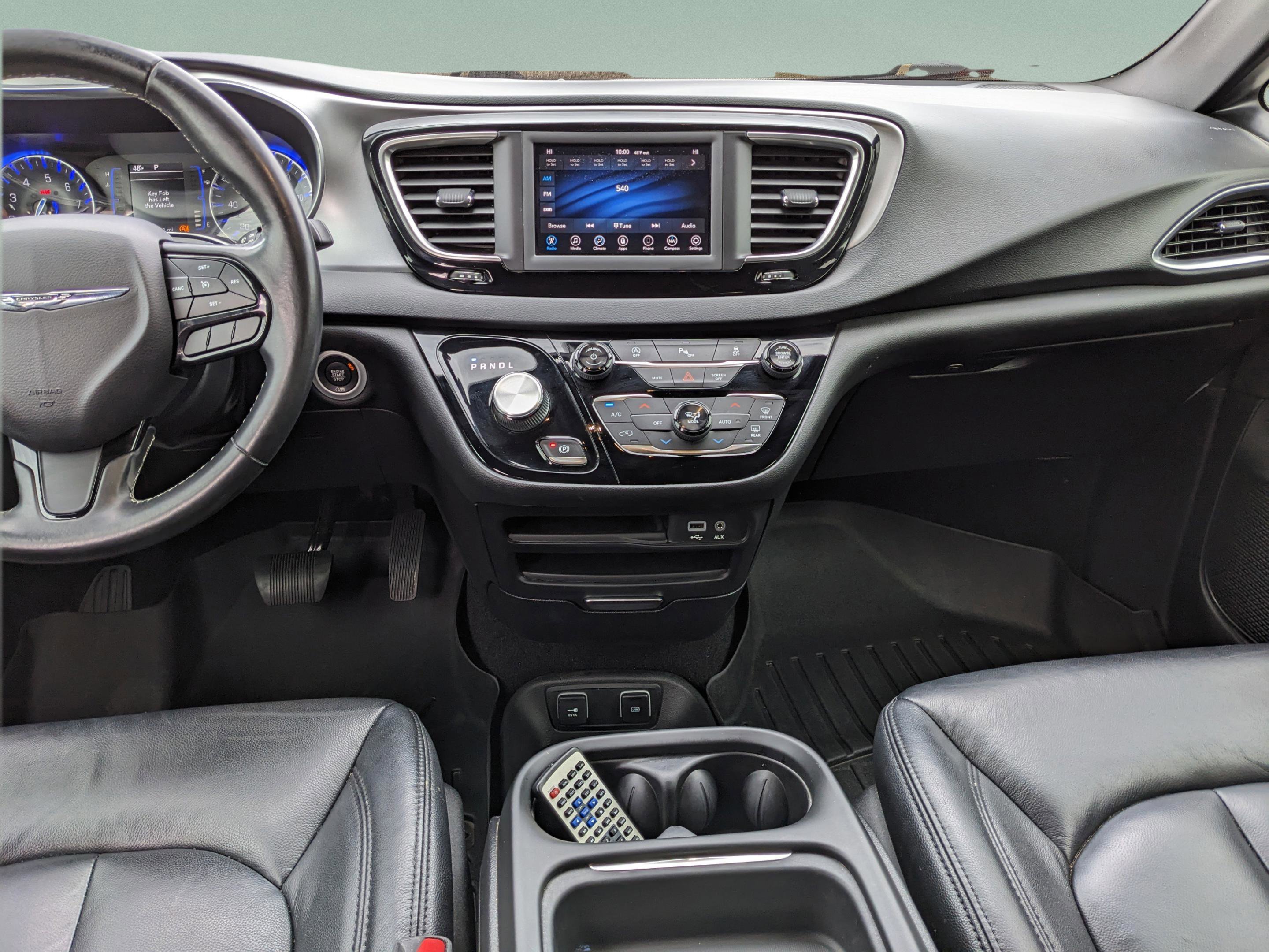 Used 2019 Chrysler Pacifica Touring Plus w/ S Appearance Package image 19