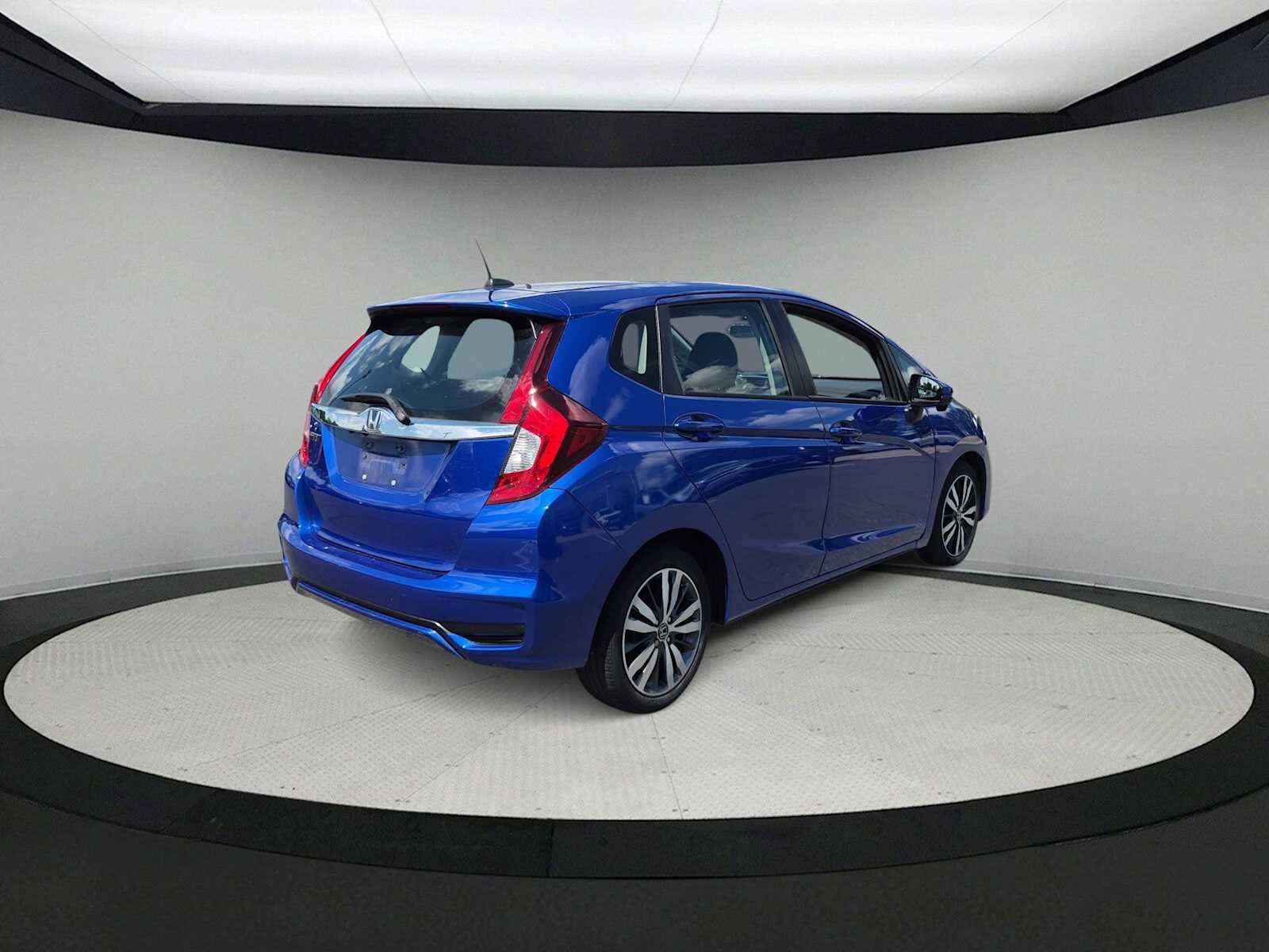 Used 2018 Honda Fit EX image 8