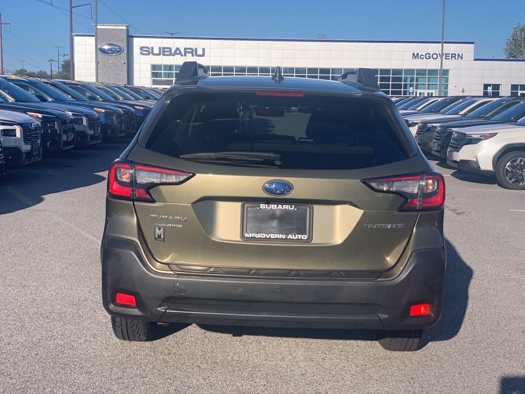 Used 2024 Subaru Outback Premium AWD/4WD image 7