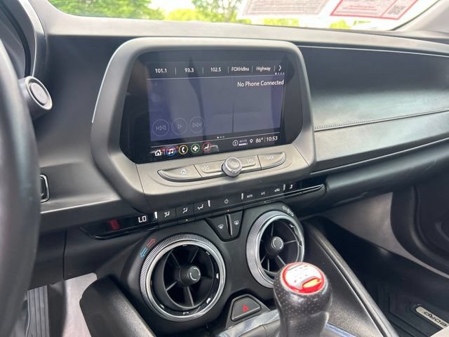 Used 2021 Chevrolet Camaro LT w/ Technology Package RWD image 21