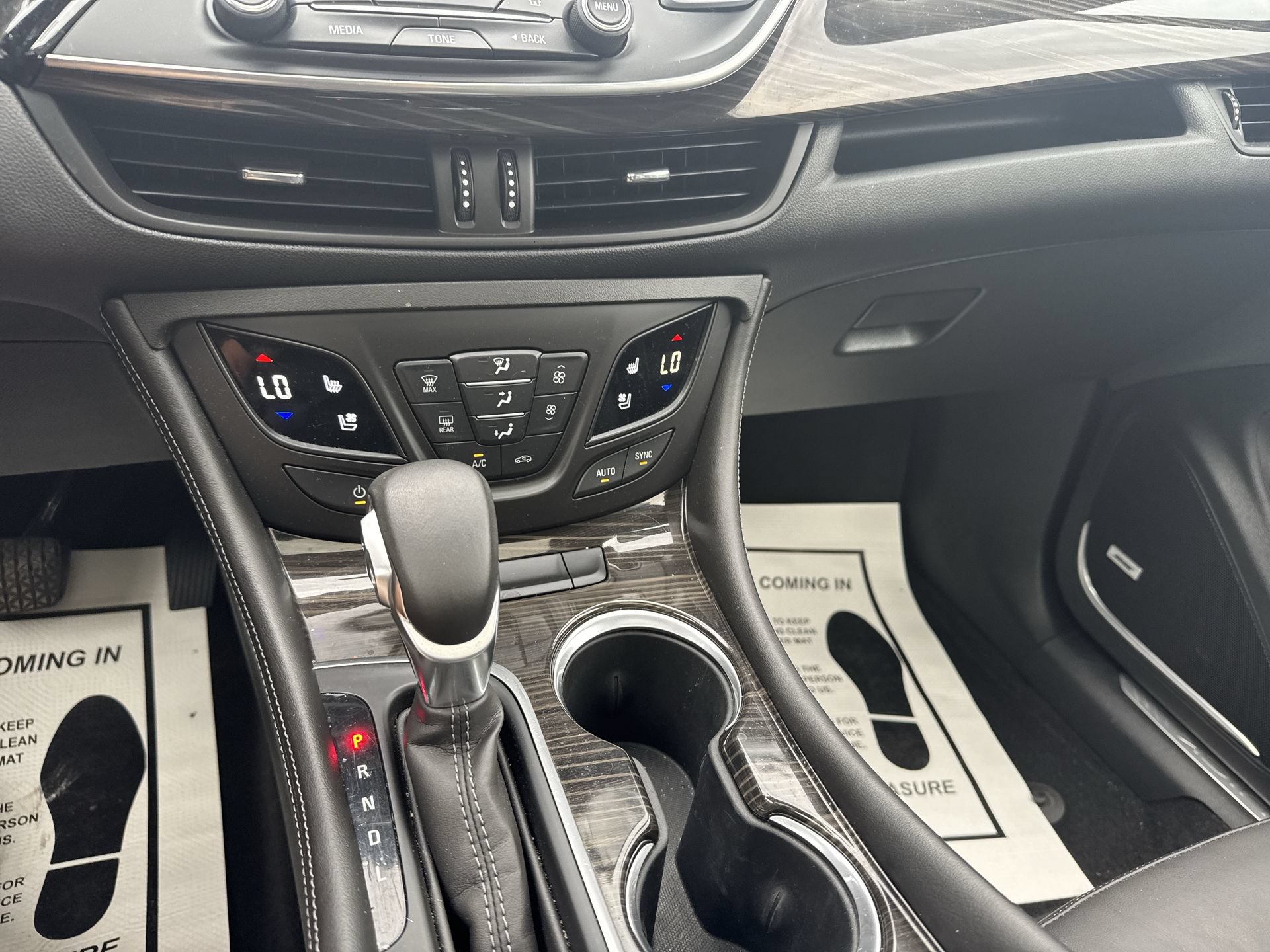 Certified 2019 Buick Envision Premium w/ Driver Confidence Package AWD/4WD image 36