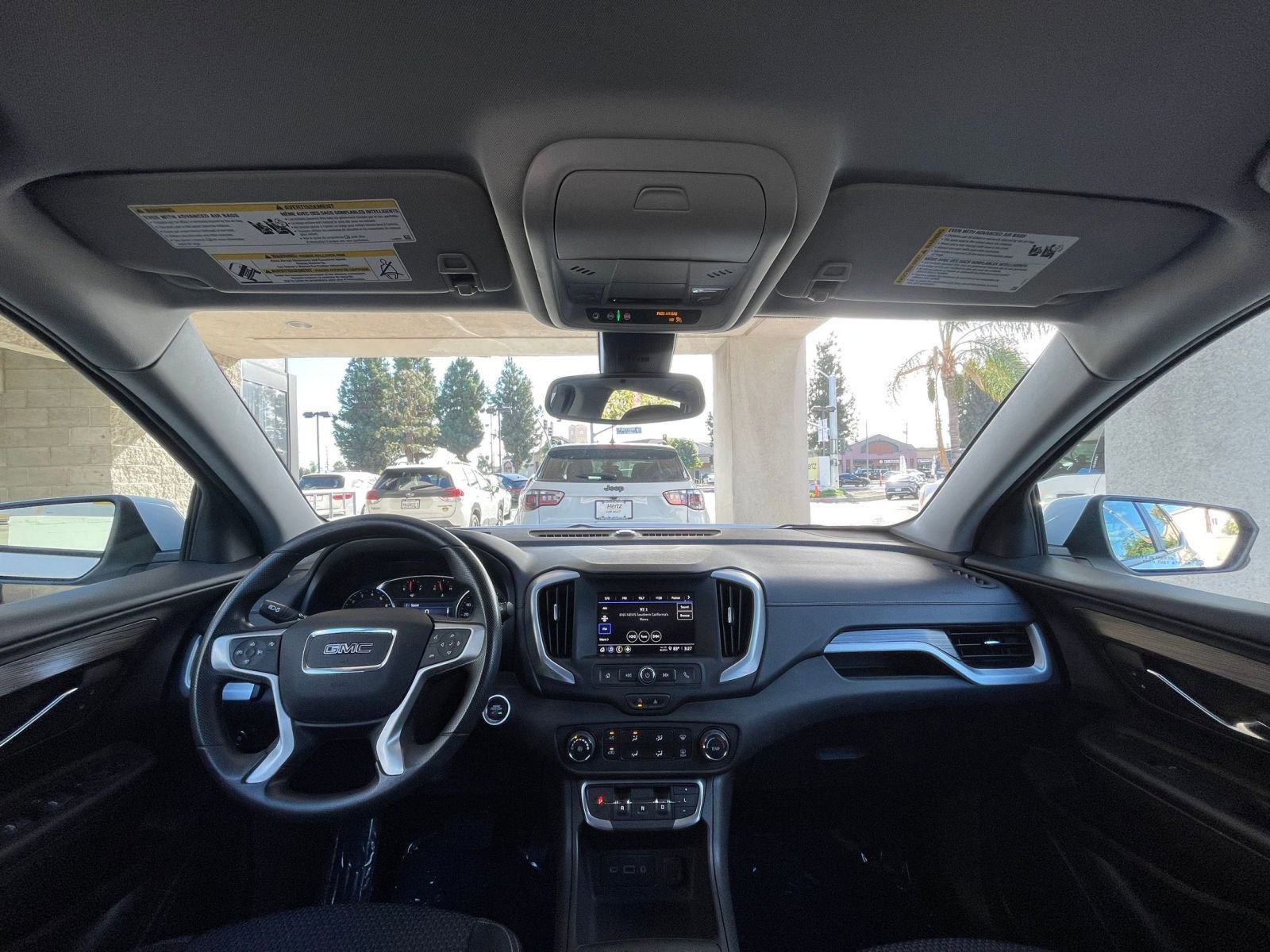 Used 2024 GMC Terrain SLE image 33