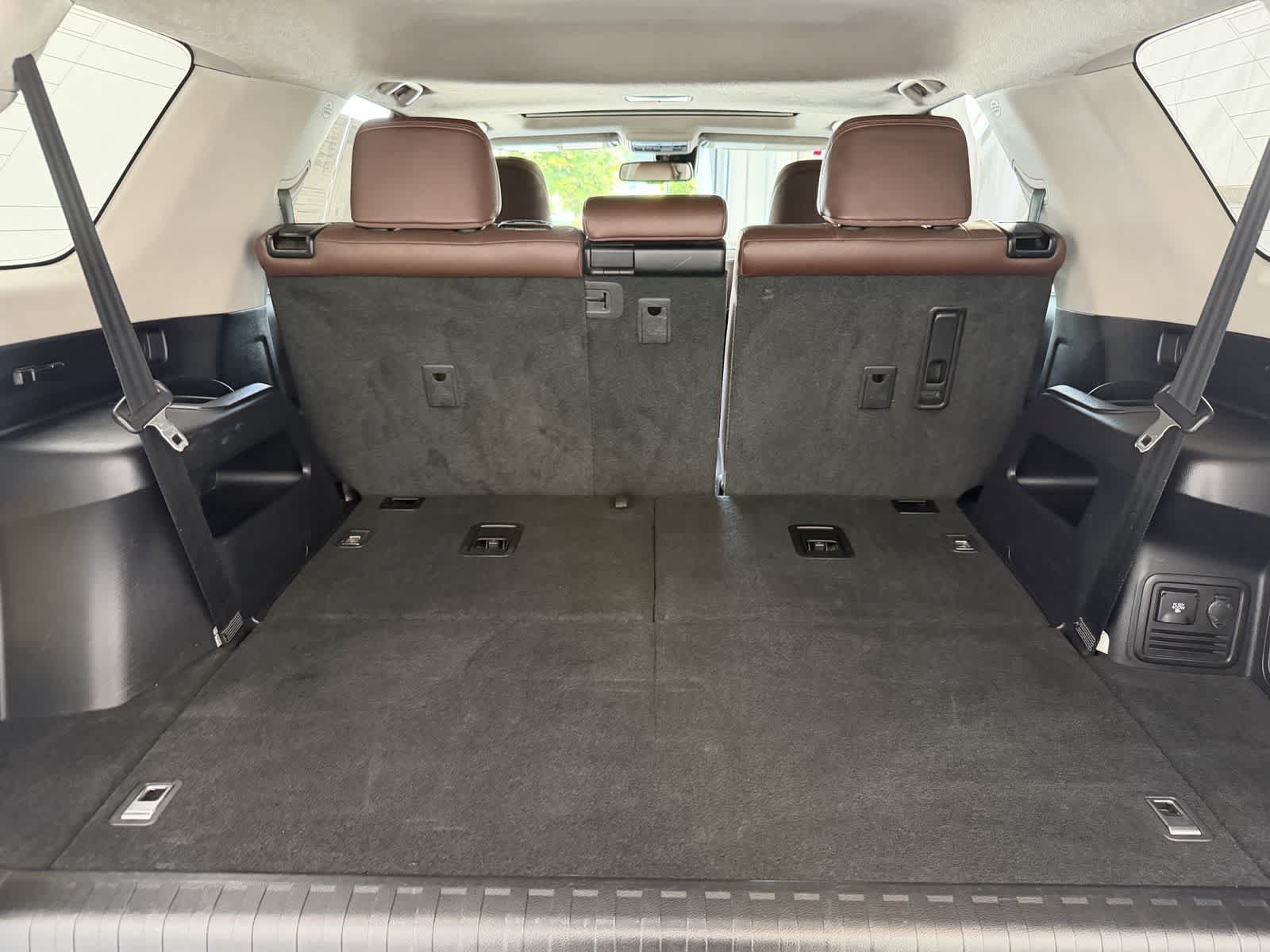 Used 2023 Toyota 4Runner Limited AWD/4WD image 5