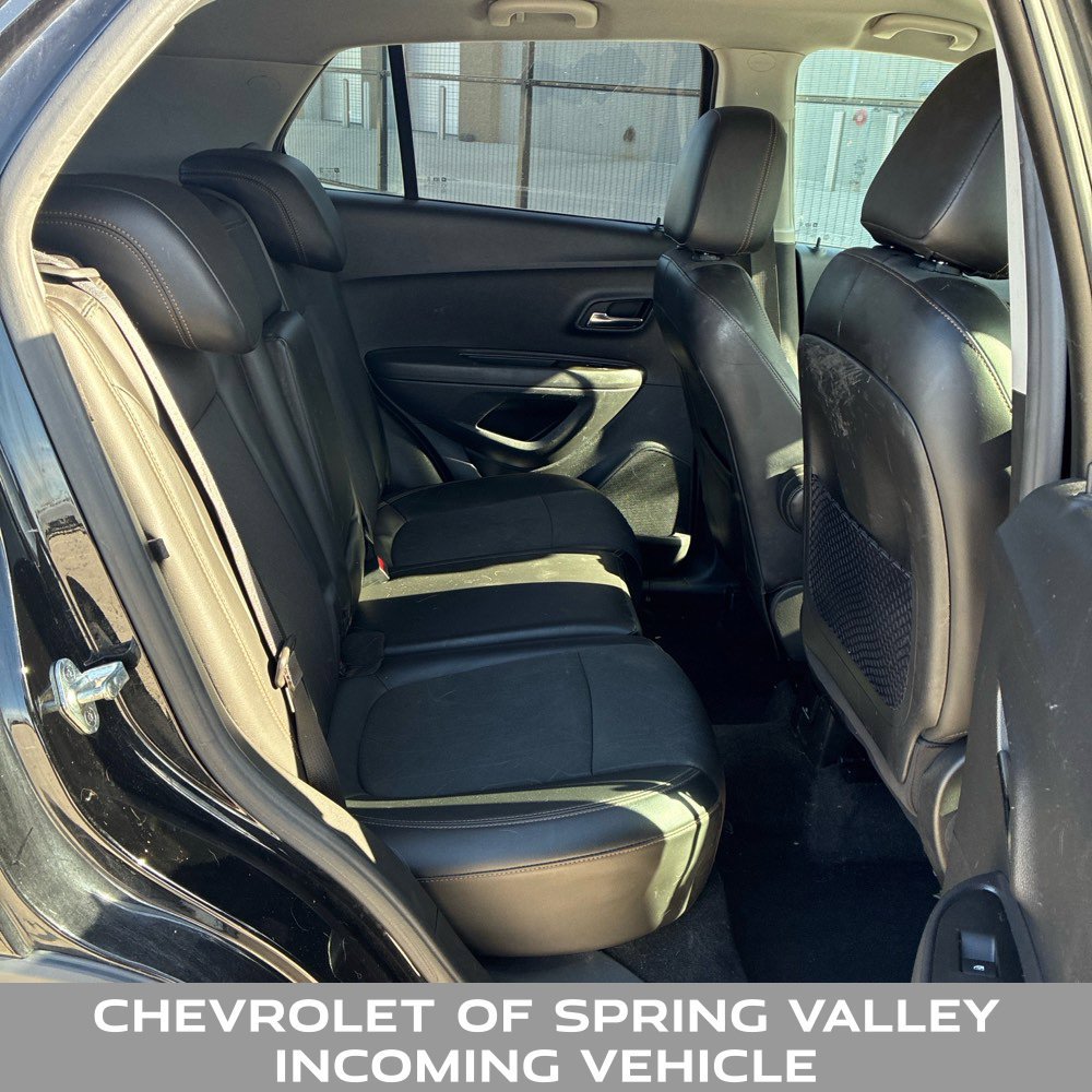 Used 2020 Chevrolet Trax LT w/ LT Convenience Package FWD image 11