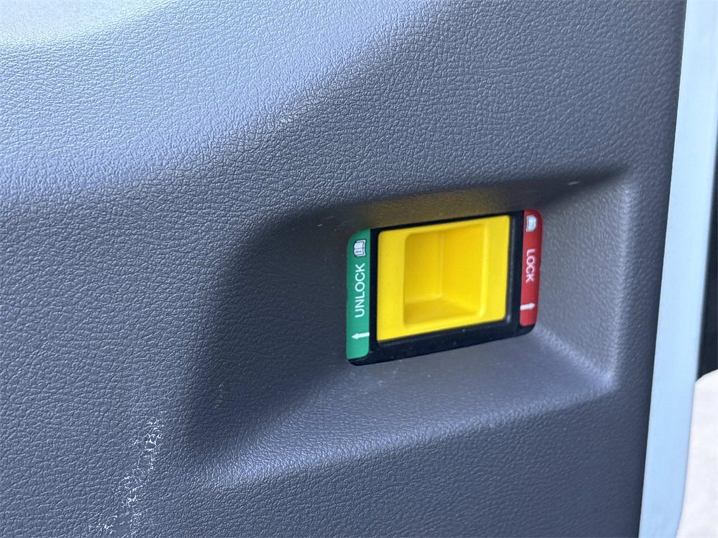 Used 2023 Ford Transit 350 XLT image 21