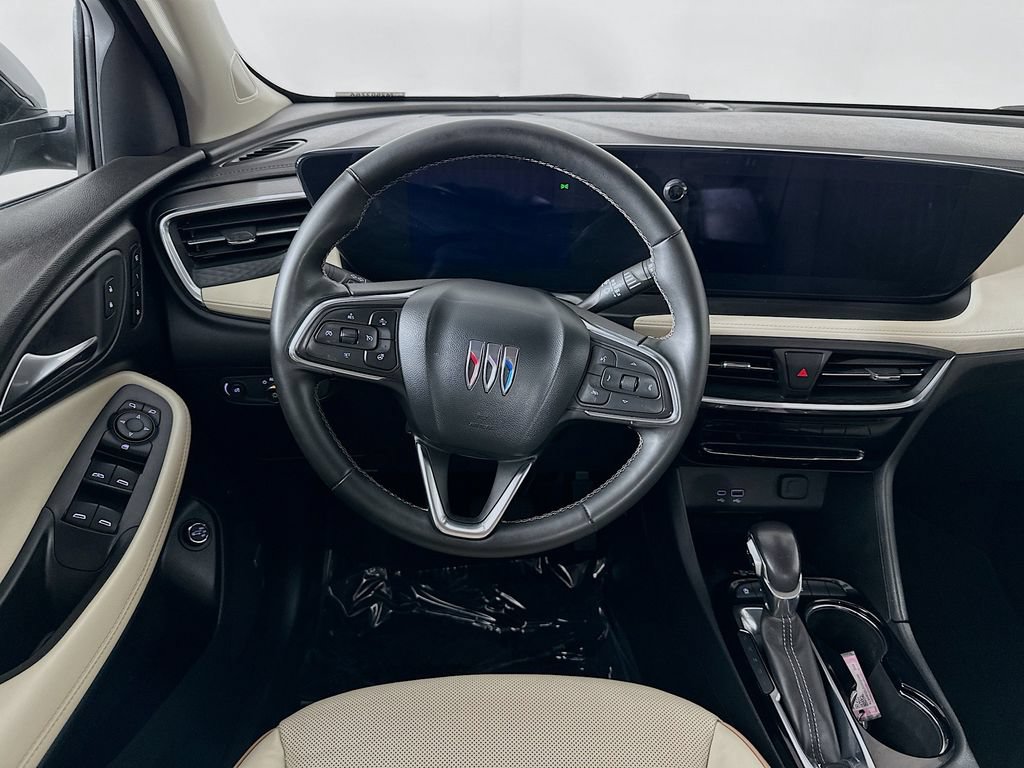 Used 2024 Buick Encore GX Avenir w/ Avenir Technology Package AWD/4WD image 30