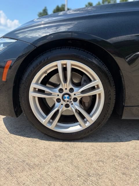 Used 2017 BMW 330i Sedan RWD image 10