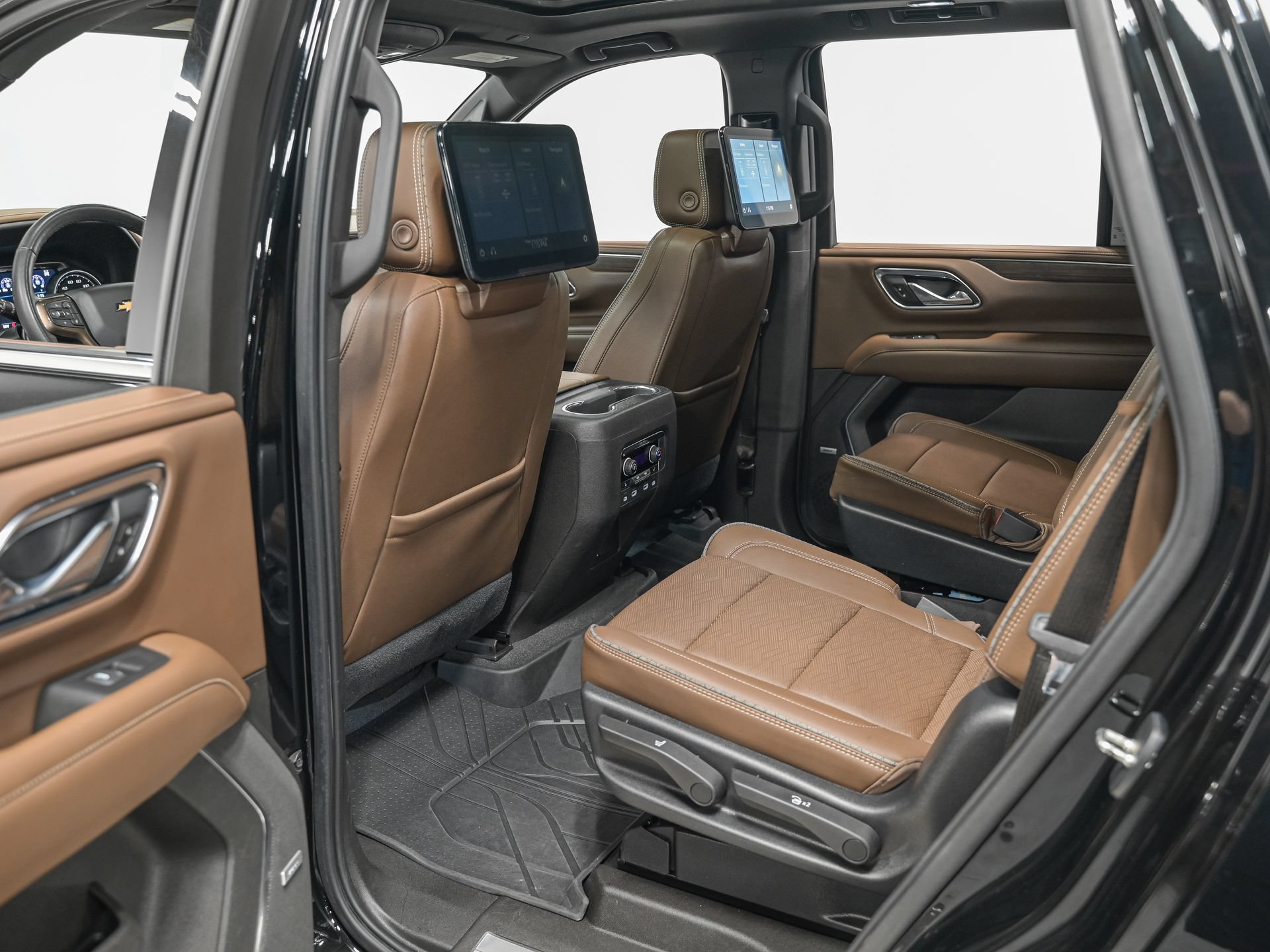 Used 2021 Chevrolet Tahoe High Country AWD/4WD image 27